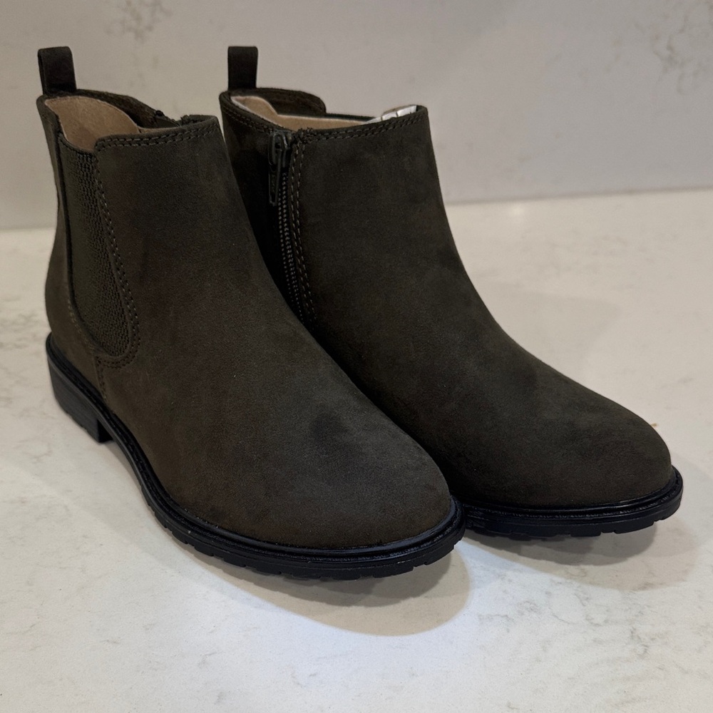 Sonoma Olive green Ankle Boots